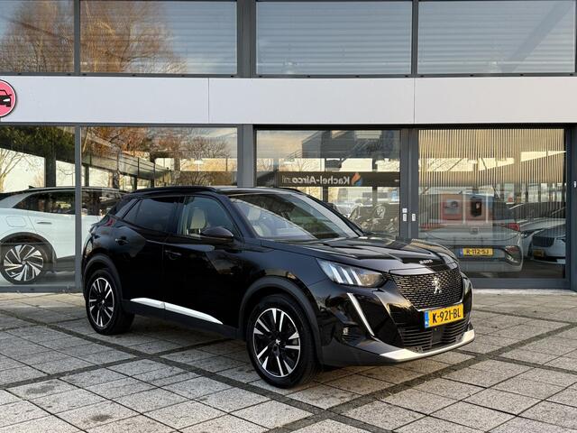 Peugeot e-2008 EV GT 50 kWh | Panorama | Trekhaak | Navi | Camera |