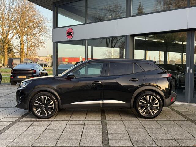 Peugeot e-2008 EV GT 50 kWh | Panorama | Trekhaak | Navi | Camera |