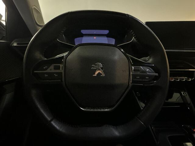 Peugeot e-2008 EV Allure 50 kWh Panoramadak | Cruise Control | 18 "Inch LM Velgen