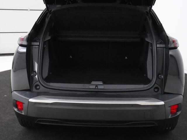 Peugeot e-2008 EV GT 50 kWh | Panoramadak | Stoelverwarming | Adaptive cruise | Leder/Alcantara | Carplay | 18'' | Camera | Navigatie | Dodehoek detectie