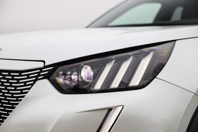 Peugeot e-2008 EV GT 50 kWh 3 Fase ? Pano ? ACC ? LED