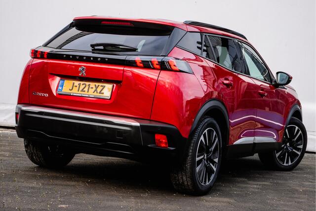 Peugeot e-2008 EV Allure 50 kWh 3-Fase/ Navigatie/ Stoelverwarming/ Camera/ Carplay/ 18" Lmv