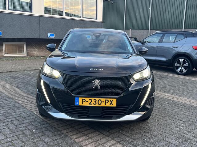 Peugeot e-2008 EV Active Pack 50 kWh SOH 91% | 3-FASE OPLADER | CAMERA | COMPLEET ONDERHOUDEN | RIJKLAAR | INCLUSIEF 12 MND BOVAG GARANTIE