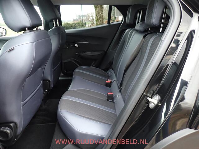 Peugeot e-2008 EV Allure 50 kWh SOH 94% / CARPLAY / CRUISE / ACHTERUITRIJCAMERA