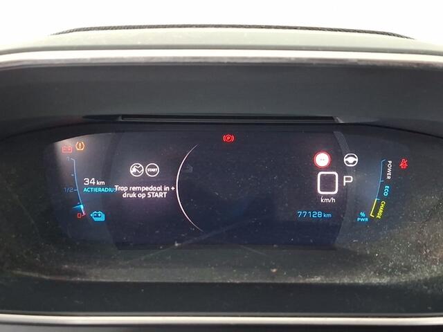 Peugeot e-2008 EV Allure Pack 50 kWh 3-Fase 1e-Eig. & Dealer-Onderh. BOVAG-Garantie. NL-Auto.