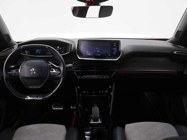 Peugeot e-2008 EV GT 50 kWh NAVI|ACC|BLIS|CAMERA|STOELVERW|LEER|LED