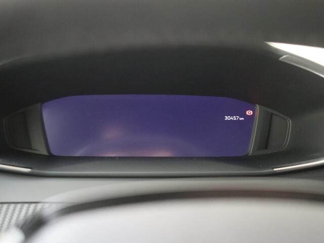 Peugeot e-2008 EV Allure 54 kWh | Navigatie | Carplay | Climate Control | Camera |