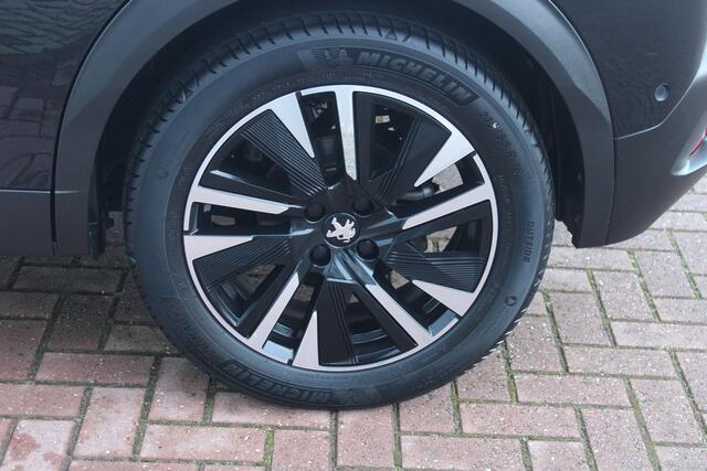 Peugeot e-2008 EV GT Pack 50 kWh ADAPTIEVE CRUISE CONTROL - VERWARMDE VOORSTOELEN - NAVIGATIE - DEALER ONDERHOUDEN