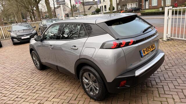 Peugeot e-2008 EV Active Pack 50 kWh | Eerste eigenaar | Volledig Peugeot geserviced |