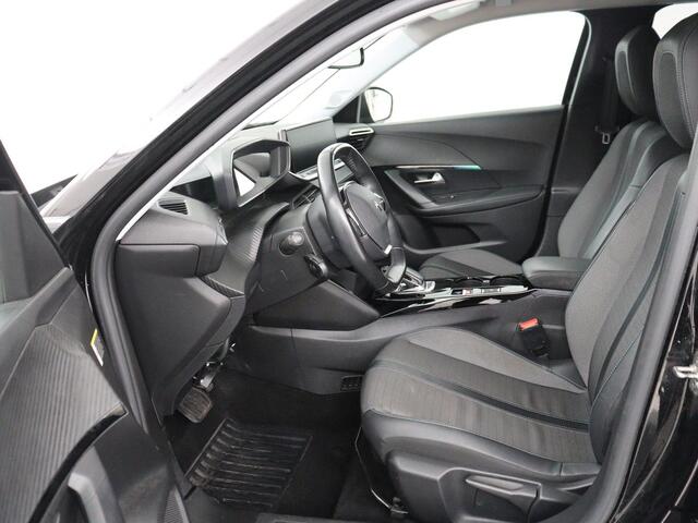 Peugeot e-2008 EV Allure 50 kWh | SOH 91% | 3 Fase | Half leder | Carplay | Camera | Full LED | Navigatie | Climate control | Parkeerhulp | Cruise control | Bluetooth