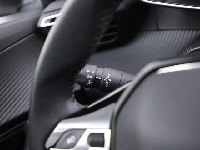 Peugeot e-2008 EV Allure Pack 50 kWh Winterpakket