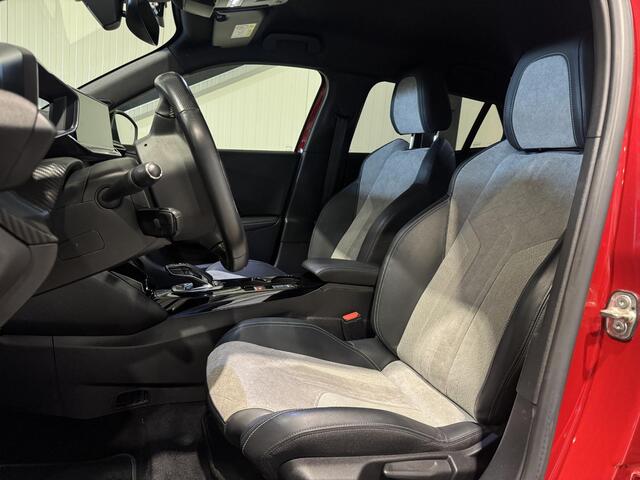 Peugeot e-2008 EV GT Pack 50 kWh | navigatie | stoelverwarming | carplay |
