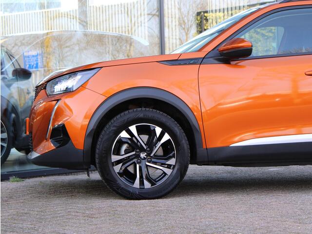 Peugeot e-2008 EV Allure Pack 50 kWh | Navi / Camera / Climate