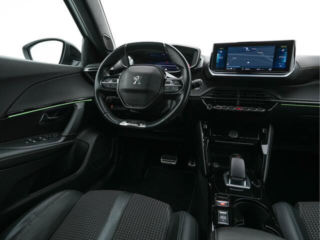 Peugeot e-2008 EV GT 50 kWh {SOH-91%} Aut. *DIGI-COCKPIT | FULL-LED | BLIS | KEYLESS | LEATHER-FABRIC | CAMERA | CARPLAY | CCS-FASTLOADER | DAB+ | NAVI-FULLMAP | ECC | PDC | SPORT-SEATS | AMBIENT-LIGHT | PRIVACY-GLASS | 17''ALU*