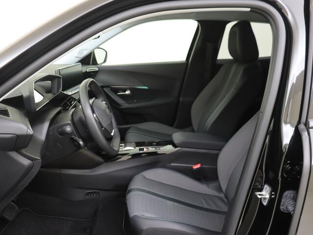 Peugeot e-2008 EV Allure Pack 50 kWh 136PK | Stoelverwarming | Camera | Carplay | Navigatie | 3-Fase