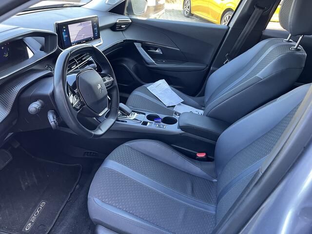 Peugeot e-2008 EV Allure 50 kWh Camera / Lmv / Led / Carplay