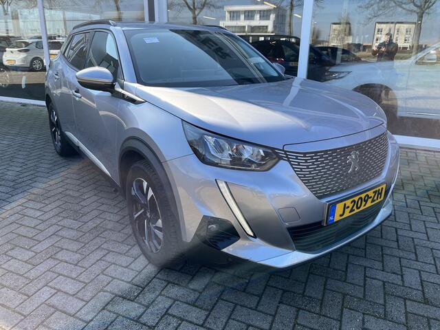 Peugeot e-2008 EV Allure 50 kWh Camera / Lmv / Led / Carplay