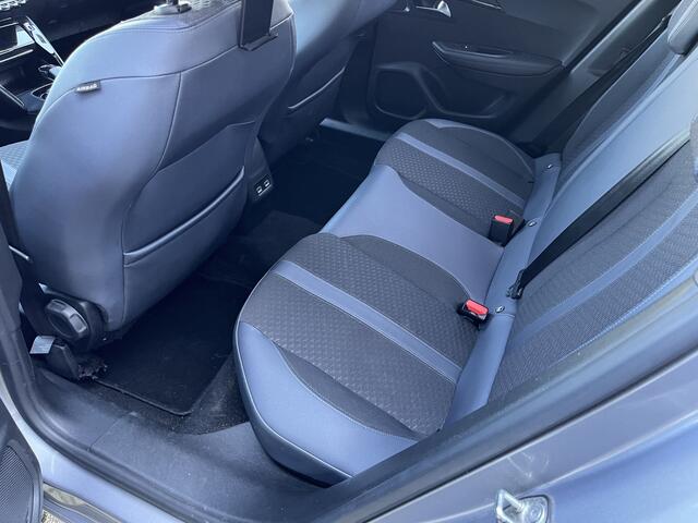 Peugeot e-2008 EV Allure 50 kWh Camera / Lmv / Led / Carplay