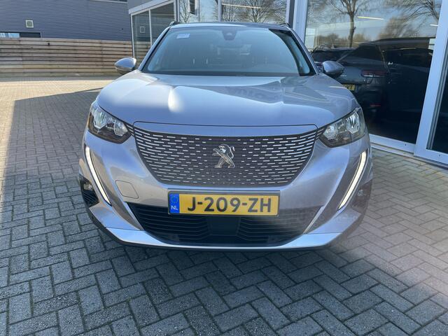 Peugeot e-2008 EV Allure 50 kWh Camera / Lmv / Led / Carplay