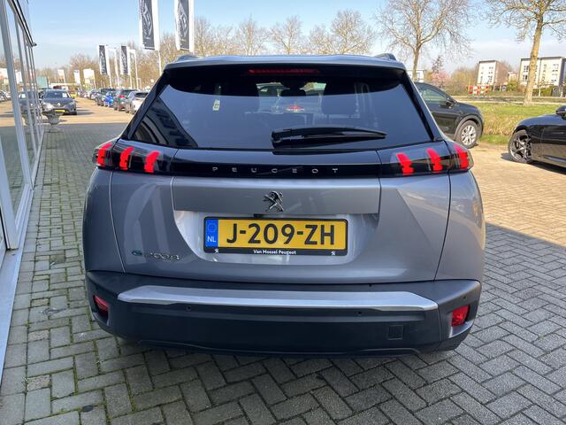 Peugeot e-2008 EV Allure 50 kWh Camera / Lmv / Led / Carplay