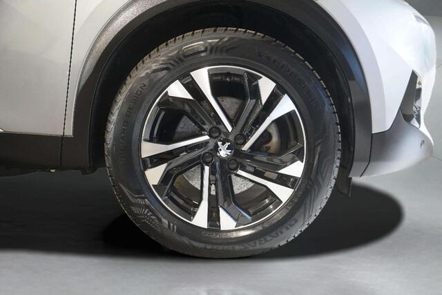 Peugeot e-2008 EV Allure 50 kWh | Panoramadak | Keyless | Camera | Adaptieve Cruise Control | All season banden