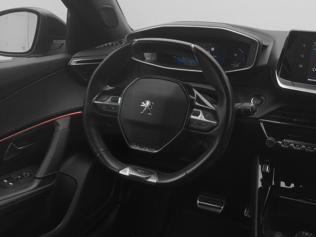 Peugeot e-2008 EV GT 50 kWh | CAMERA | CRUISE