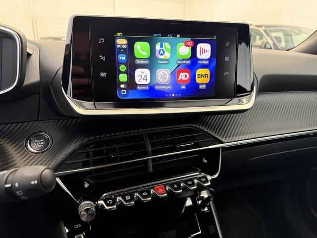 Peugeot e-2008 EV Allure 50 kWh Carplay / Climate / Stoelverwarming / Bovag garantie