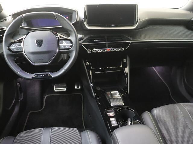 Peugeot e-2008 EV GT 54 kWh