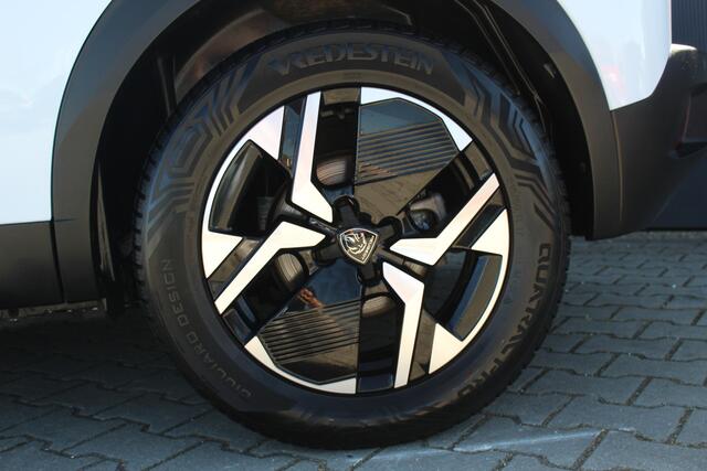 Peugeot e-2008 EV GT 54 kWh | Incl. 12 maanden garantie | SOH 97% | Warmtepomp | Achteruitrijcamera | Parkeersensoren | Apple carplay/Android auto | Cruise control | Climate control | Navigatie | Airco | Lichtmetalen velgen