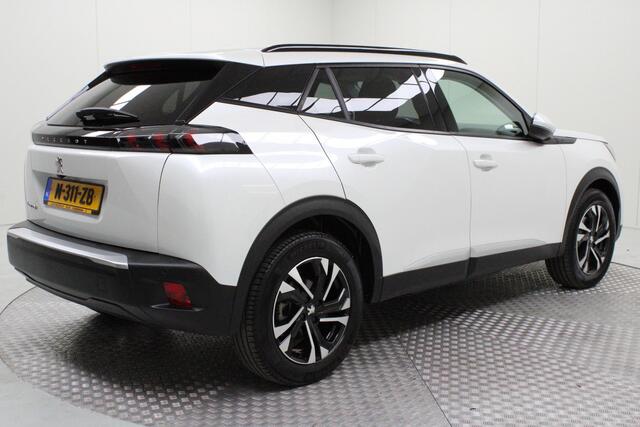 Peugeot e-2008 EV Allure Pack 50 kWh | Stoelverwarming | Navigatie | climate & cruise control | apple carplay/android auto | keyless start