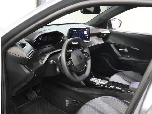 Peugeot e-2008 EV Allure Avantage 54 kWh 156PK | 1ste eigenaar | AppleCarPlay/AndroidAuto | Climate Control | Adaptive Cruise Control | 360'Camera | Keyless | FULL LED | Navigatie | LMV | Parkeersensoren | Privacy Glass | Isofix |