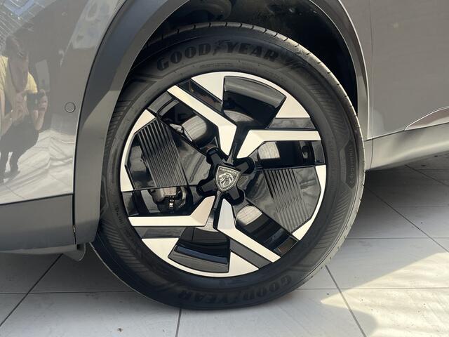 Peugeot e-2008 EV Allure Avantage 54 kWh | Keyless | Adaptive Cruise Control | Camera voor + achter | 8 jaar Peugeot Care Garantie |