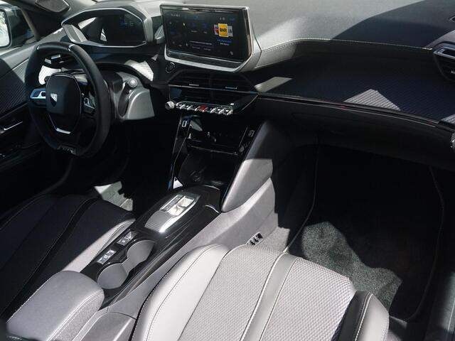 Peugeot e-2008 EV GT Avantage 54 kWh 360 Camera