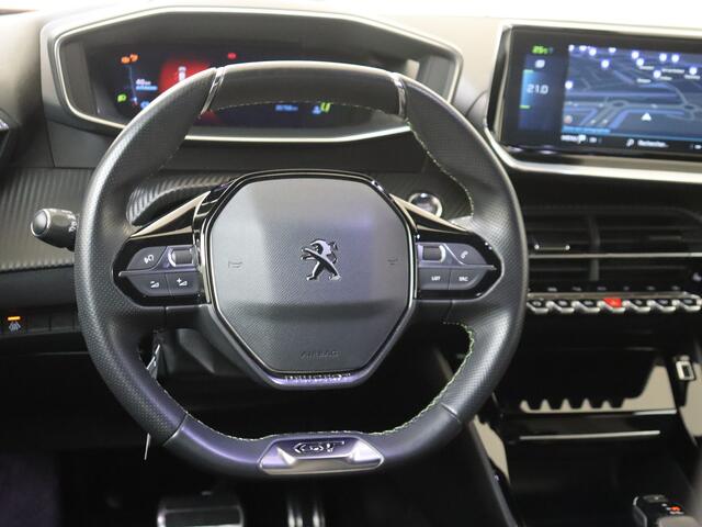 Peugeot e-2008 EV GT Pack 50 kWh | Camera | Stoelverwarming | Navigatie |