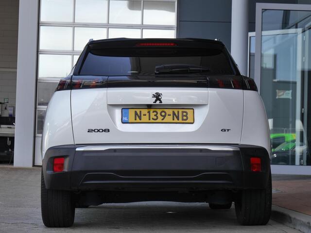 Peugeot e-2008 EV GT 50 kWh | Lage km.stand | Achteruitrijcamera | Stoelverwarming | Full led verlichting | Digitale cockpit | 18 inch lichtmetalen velgen | Extra getint glas