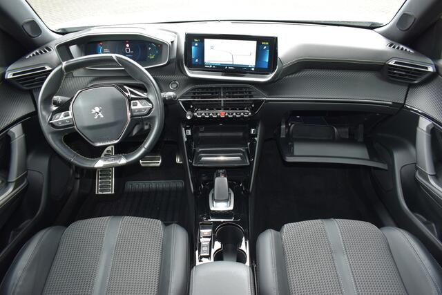 Peugeot e-2008 EV GT 50 kWh | 360° Camera | Climate + Cruise Control | Stoelverwarming | Navigatie |