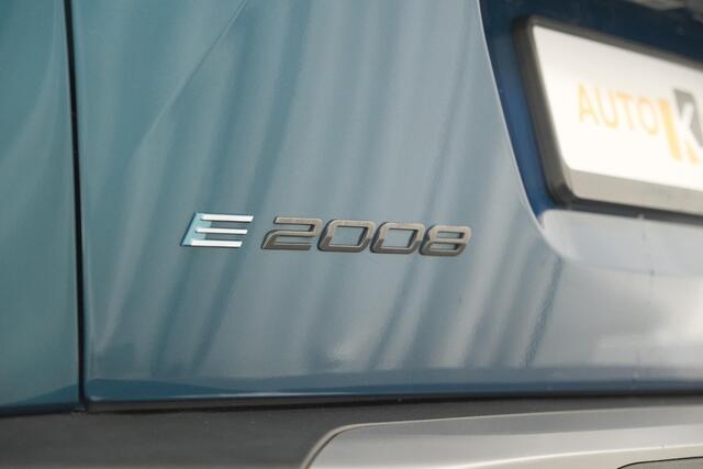 Peugeot e-2008 EV Allure 54 kWh | 11 KW Lader | Apple Carplay | Parkeersensoren