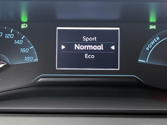 Peugeot e-2008 EV Allure 50 kWh | Rijklaar | Navigatie |Parkeersensoren v+a | Camera |