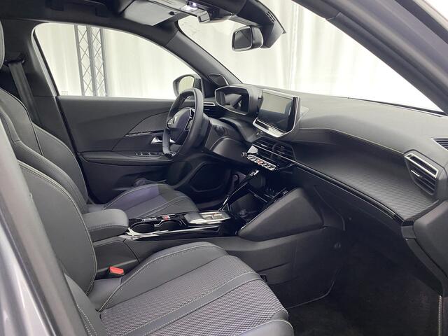 Peugeot e-2008 EV GT Avantage 54 kWh Automaat 3-Fase | CarPlay | Navi | Dodehoek | Camera's | ACC | Sfeerverlichting |
