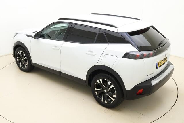 Peugeot e-2008 EV Allure Pack 50 kWh | Soh 96% | Navigatie | Camera | Lichtmetalen velgen | Climate control | Adaptive Cruise control