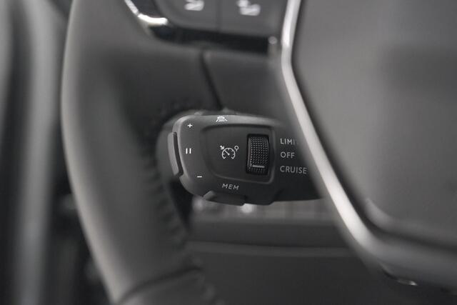 Peugeot e-2008 EV Allure 54 kWh | 360 Camera | Adaptieve Cruise Control | Warmtepomp