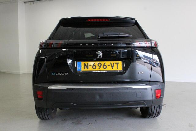 Peugeot e-2008 EV GT 50 kWh | SFEER | DAB-RADIO | BLINDSPOT | 3-FASE | CRUISE | NAVIGATIE | LED | KEYLESS |