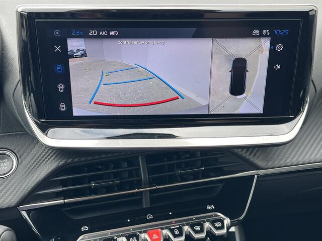Peugeot e-2008 EV Allure Avantage 54 kWh / Camera 360° / Accu SoH 97.31 % / CCS snel laden / Adaptieve CC / Navigatie / Apple Carplay Android / 17" LM wielen /