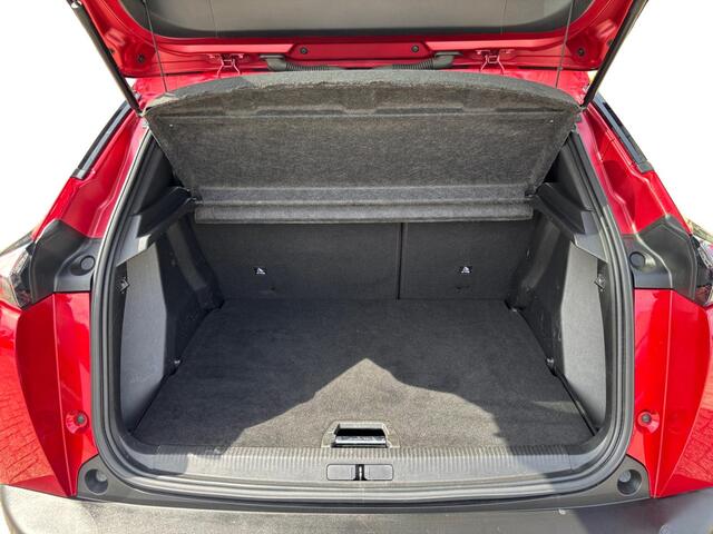 Peugeot e-2008 EV Allure Pack 50 kWh | Stoelverwarming | Cruise | Camera