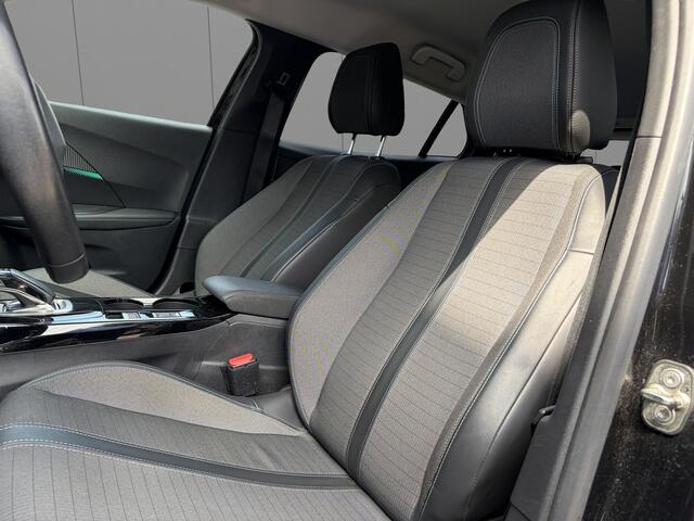 Peugeot e-2008 EV Blue Lease Allure 50 kWh Camera | Adroid/Apple | Navigatie | Leer | LED | Parkeersensoren |