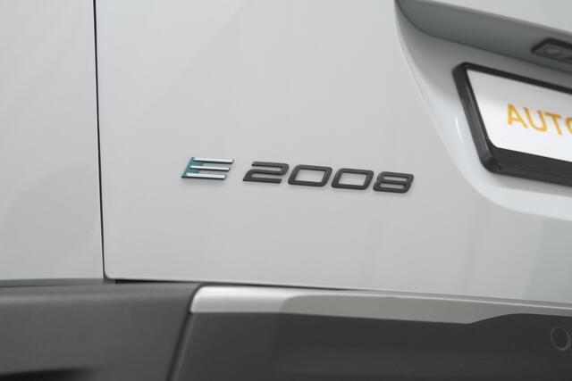 Peugeot e-2008 EV Allure Avantage 54 kWh | 11 KW Lader | Apple Carplay | Parkeersensoren