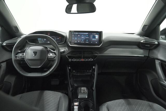 Peugeot e-2008 EV Allure 54 kWh | SOH 97,7% | 11 KW Lader | Apple Carplay | Parkeersensoren