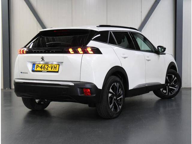 Peugeot e-2008 EV Allure 50 kWh 136PK | 1ste eigenaar | AppleCarPlay/AndroidAuto | Climate Control | Cruise Control | Keyless | FULL LED | LMV | Parkeersensoren | Privacy Glass | Isofix | Trekhaak |