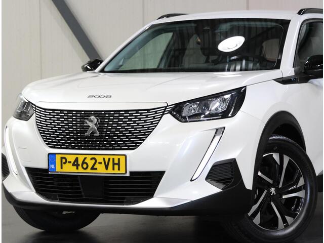 Peugeot e-2008 EV Allure 50 kWh 136PK | 1ste eigenaar | AppleCarPlay/AndroidAuto | Climate Control | Cruise Control | Keyless | FULL LED | LMV | Parkeersensoren | Privacy Glass | Isofix | Trekhaak |