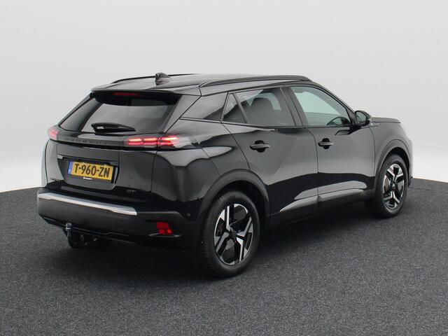 Peugeot e-2008 EV GT 54 kWh 156 Pk | Nieuw Model | Adaptive Cruise | 360 Camera | Trekhaak | Navigatie | CarPlay | Warmtepomp | Full LED | 17 Inch | 48.726 Km !!